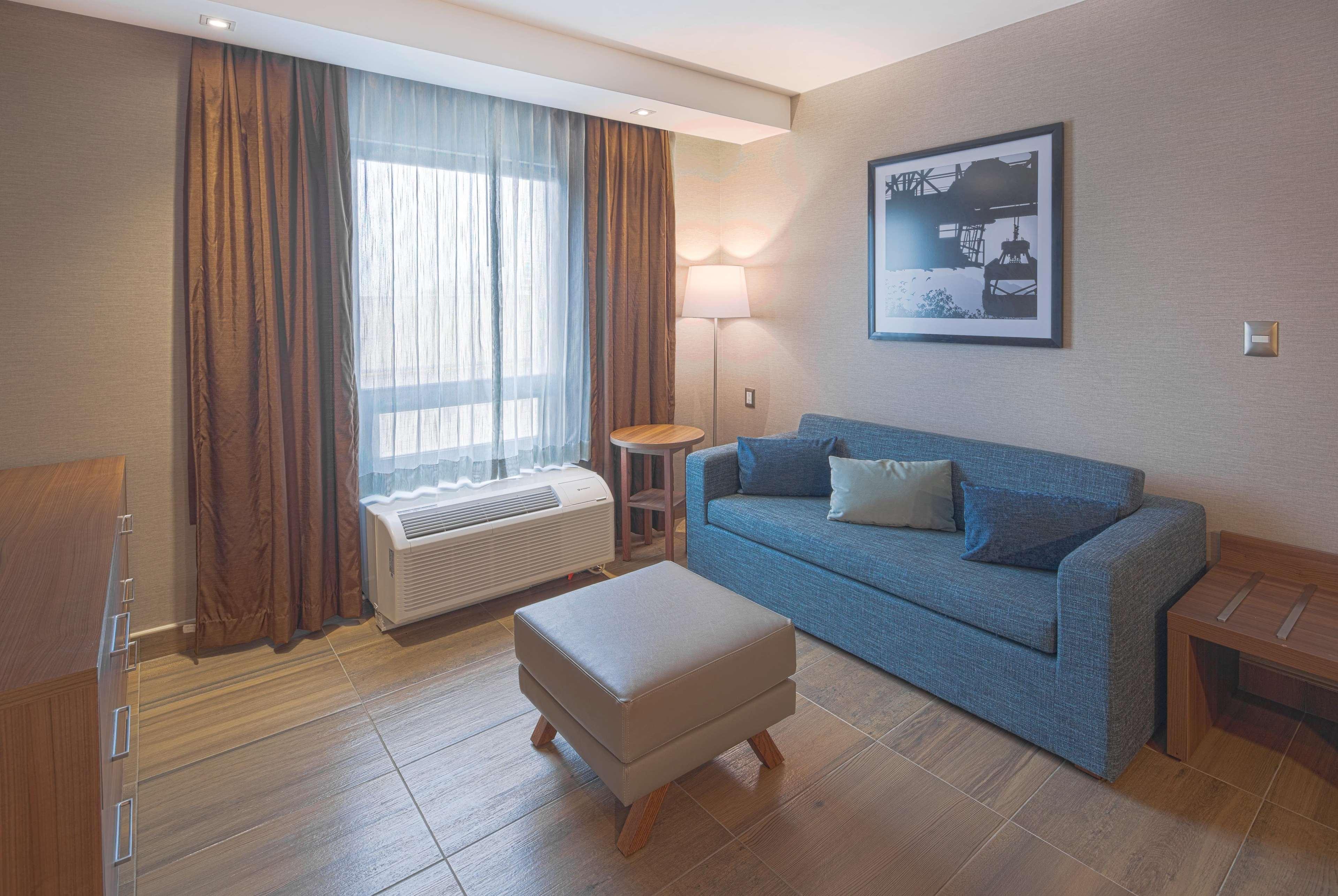 Hampton By Hilton Monterrey Galerias Obispado Exterior foto
