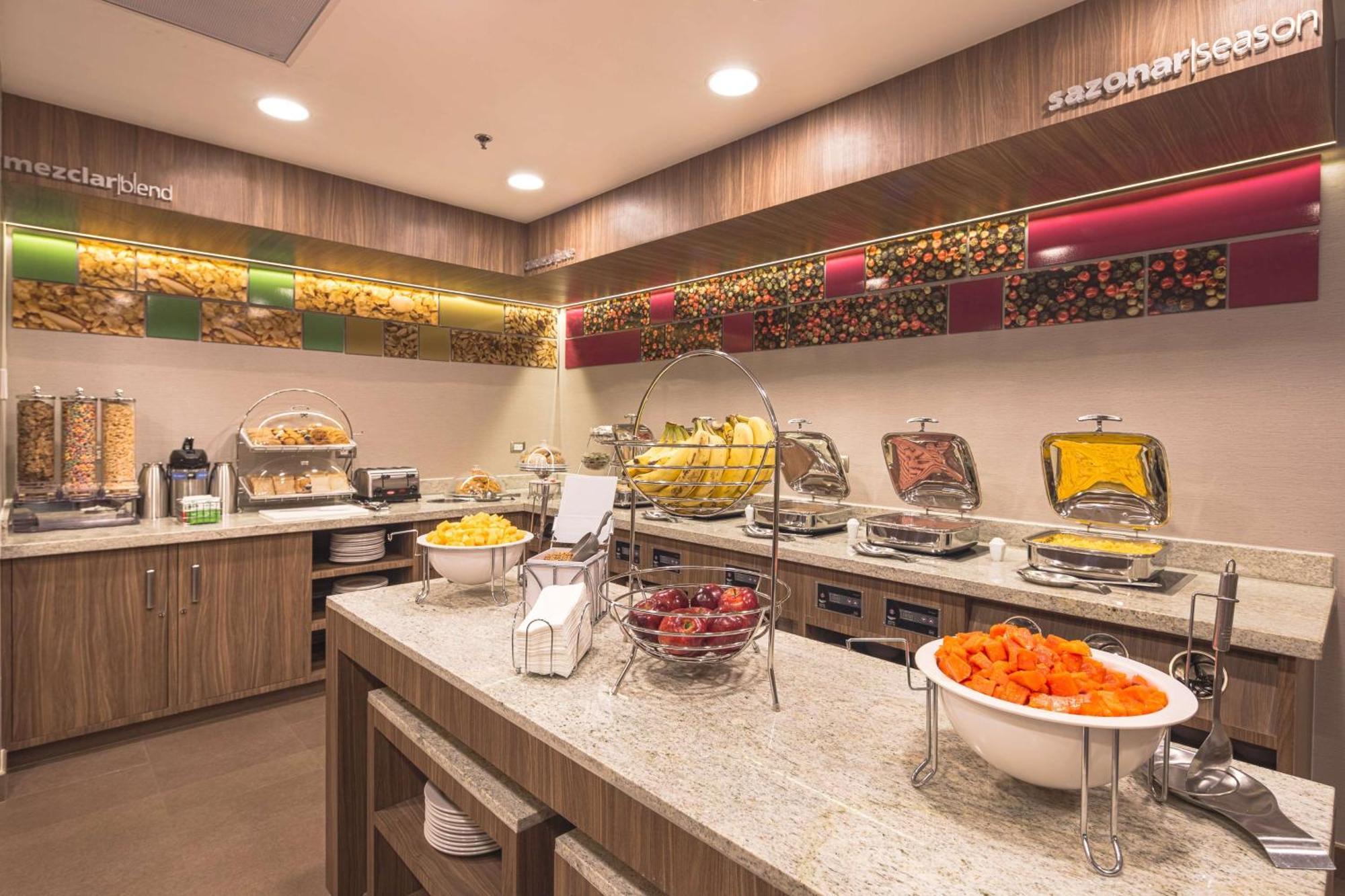 Hampton By Hilton Monterrey Galerias Obispado Exterior foto